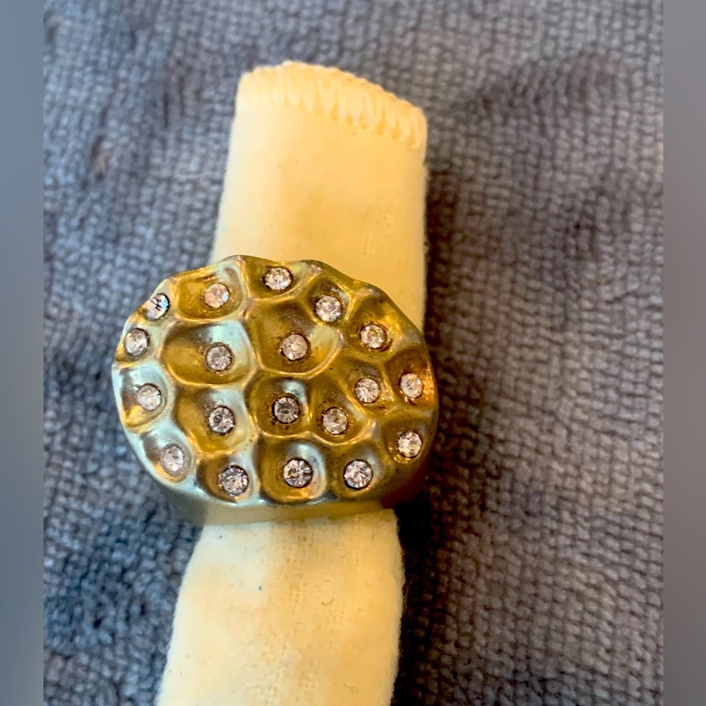 Pretty cocktail ring | brushed gold color | fun to wear!